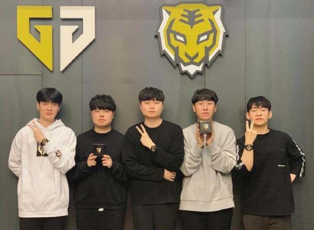 反映出曼联 反映出曼联