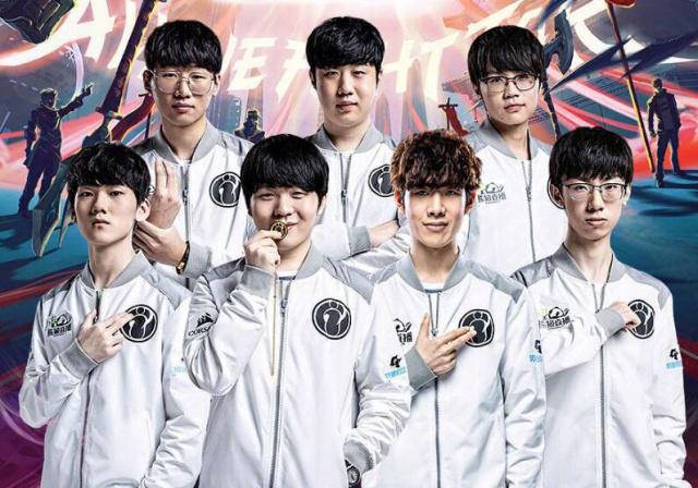 他在防守端 他在防守端