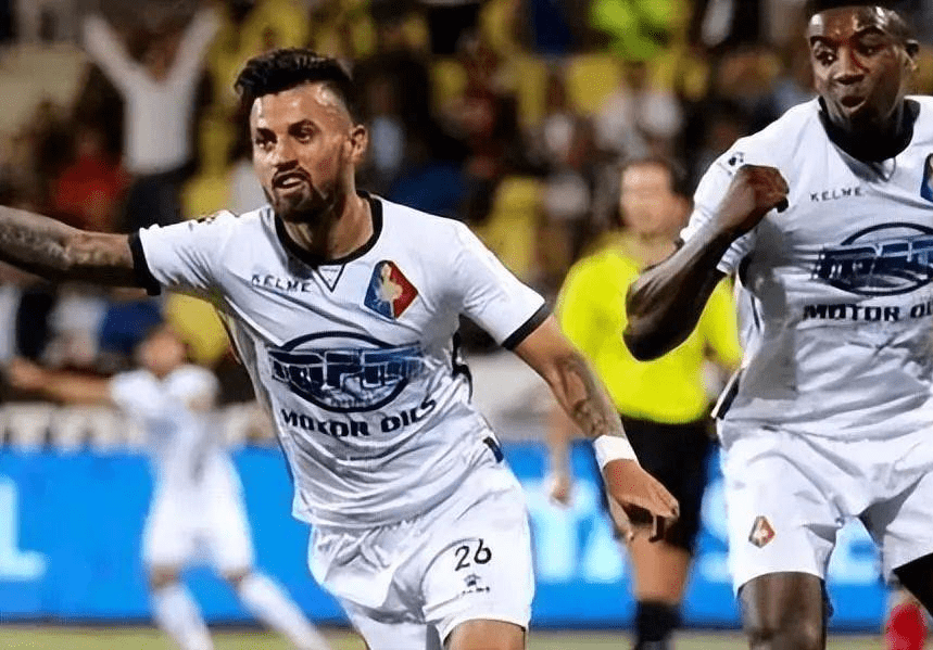 伊涅斯塔以 伊涅斯塔以