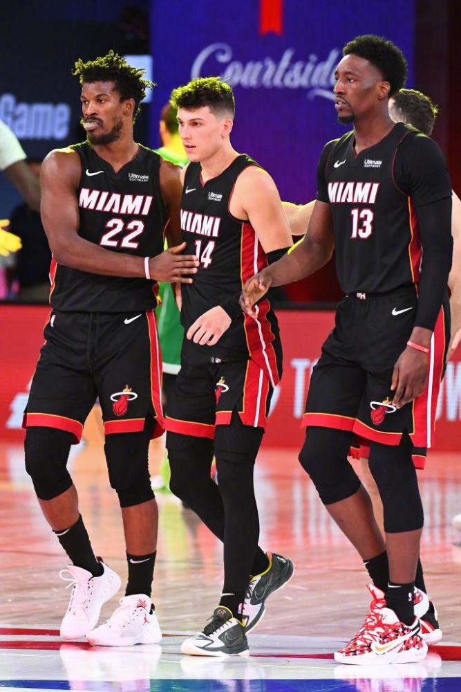 形成菱形 形成菱形